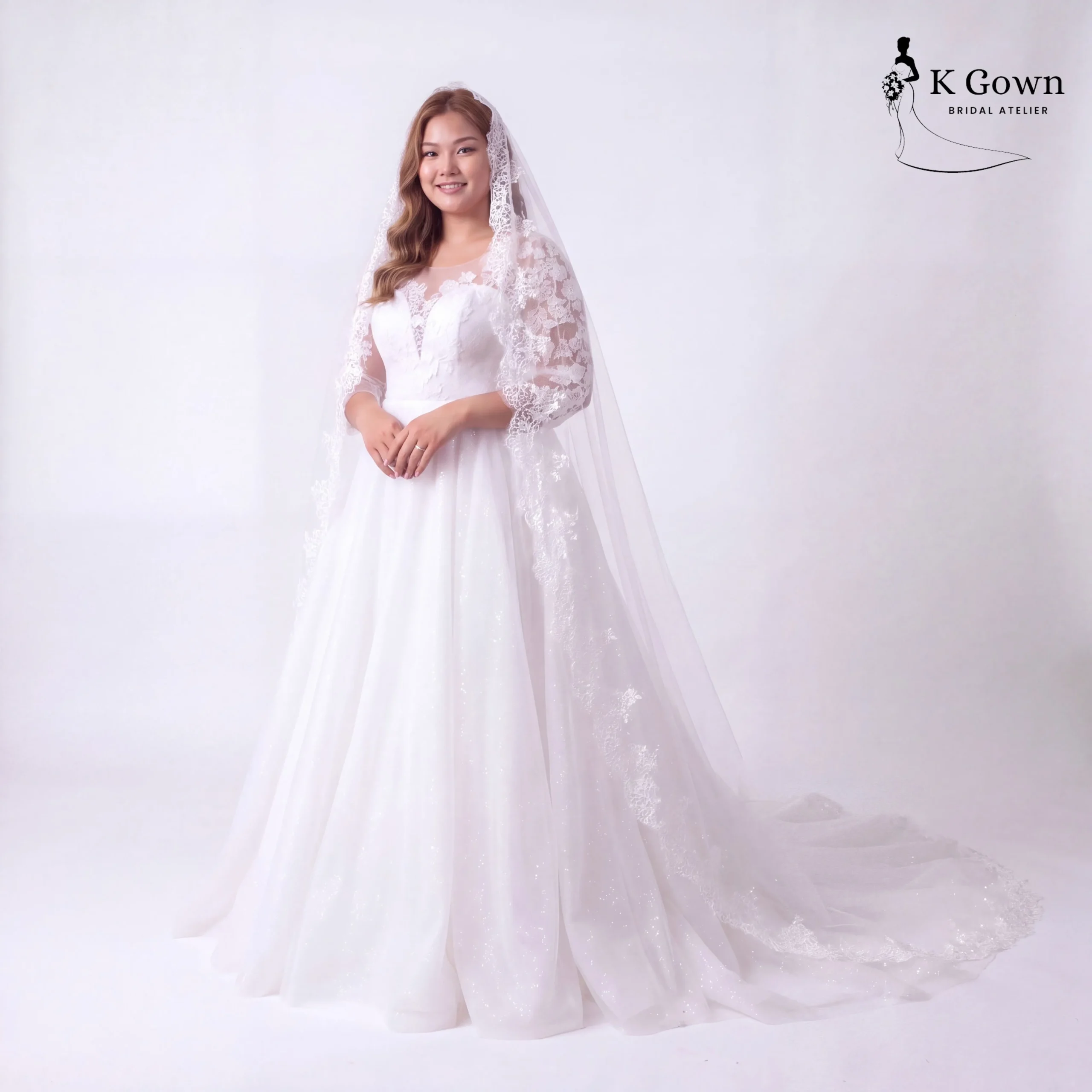 [UK12-UK22] K GOWN_BRIDAL _SINGAPORE SIGNATURE WEDDING GOWN COLLECTION _PLUS SIE WEDDING GOWN WITH SLEEVE AND CATHEDRAL VEIL