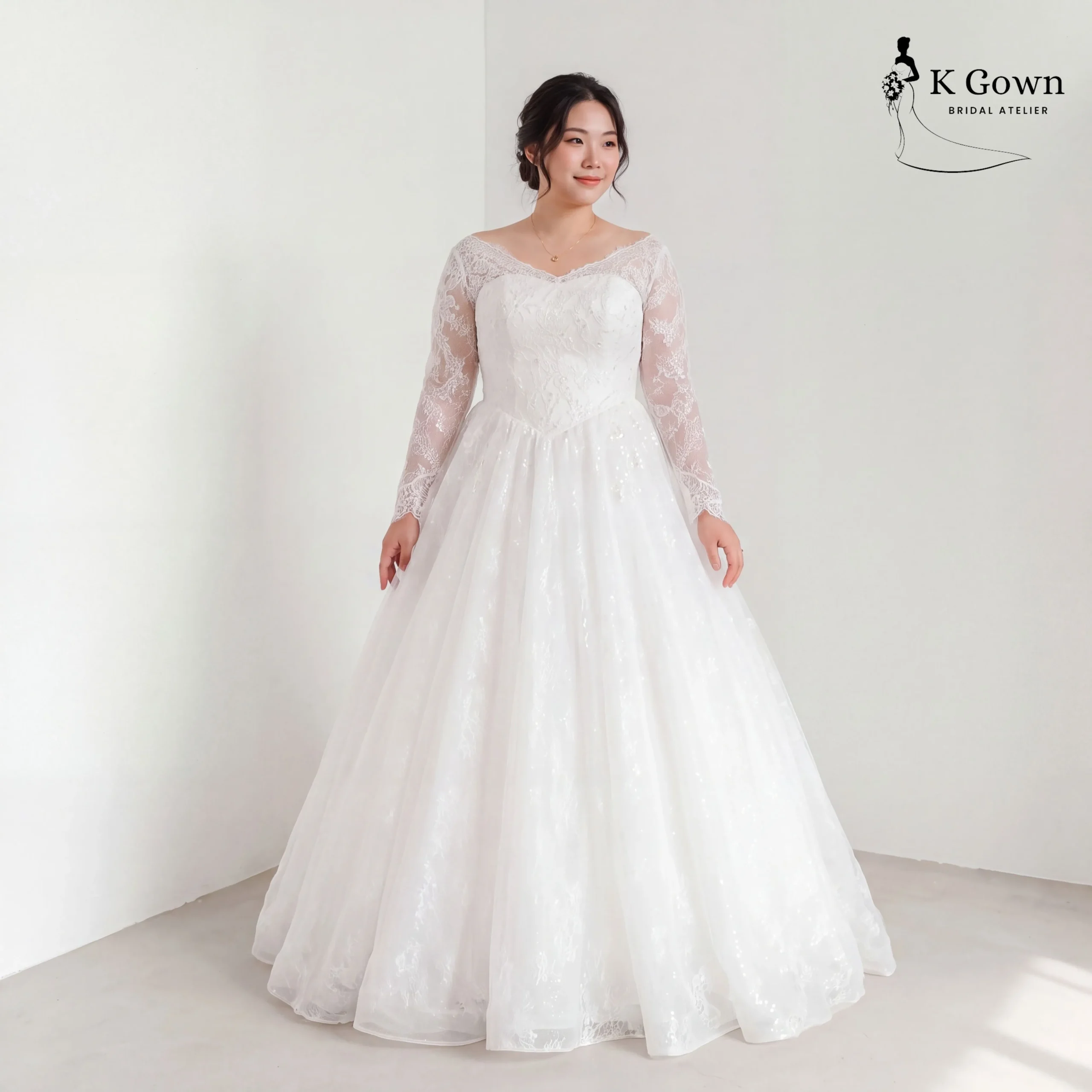 [UK12-UK22] K GOWN_BRIDAL _SINGAPORE SIGNATURE WEDDING GOWN COLLECTION_ V NECK CHANTILLY LACE WEDDING GOWN PLUS SIZE LONG SLEEVE