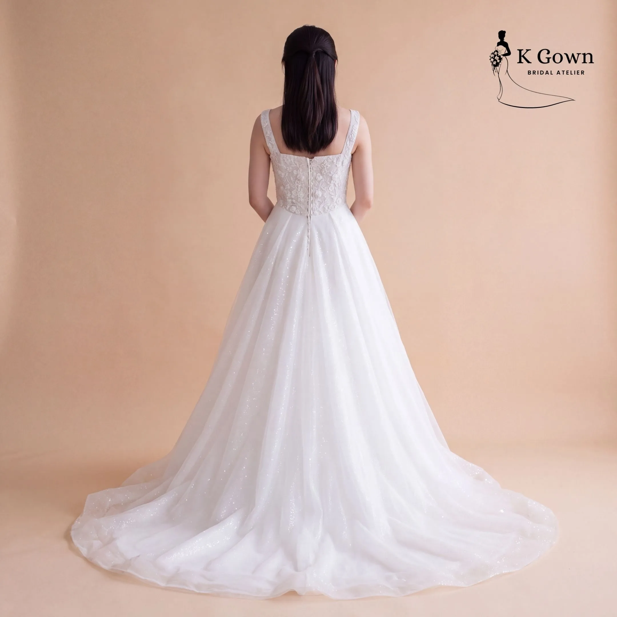 [UK4-10] K GOWN_BRIDAL _SINGAPORE SIGNATURE WEDDING GOWN COLLECTION - SQUARE NECKLINE A LINE - TOP LACE