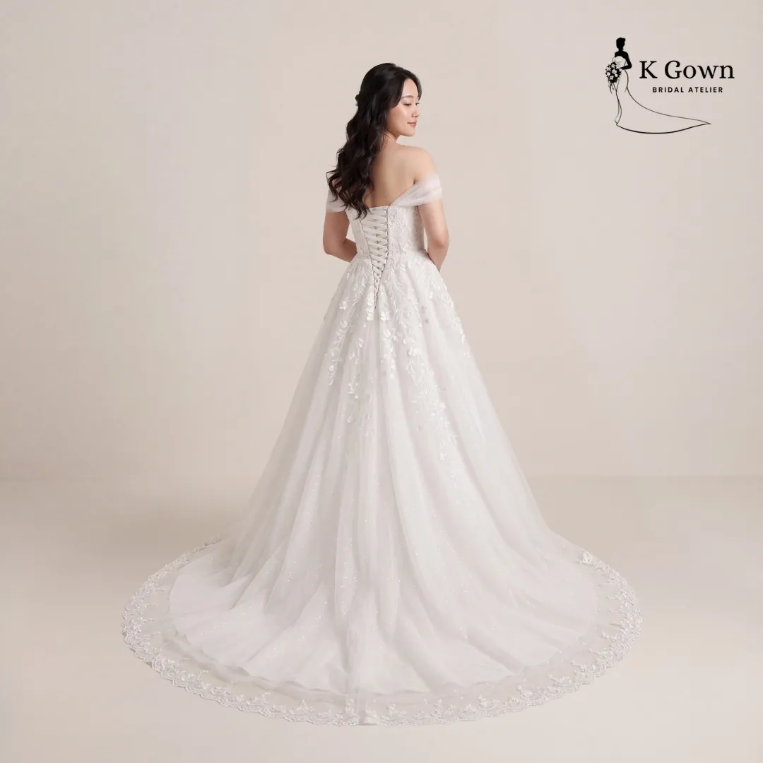 [UK4-10] K GOWN_BRIDAL _SINGAPORE SIGNATURE WEDDING GOWN COLLECTION-FLORAL-APPLIQUE-TULLE-WEDDING-GOWN-LACE-UP-BACK-RENTAL-SINGAPORE
