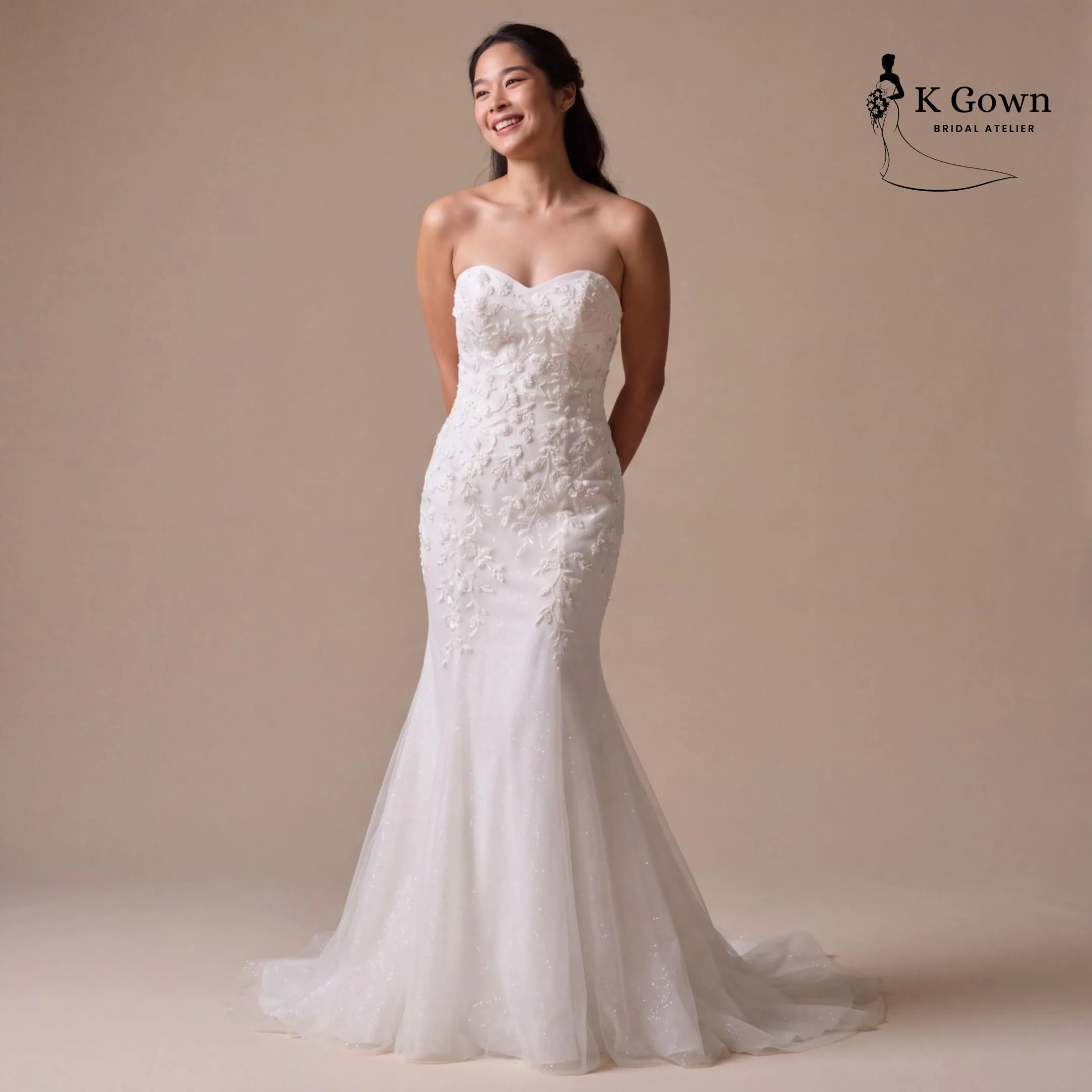 [UK4-10] K GOWN_BRIDAL _SINGAPORE SIGNATURE WEDDING GOWN COLLECTION - POLULAR LACE MERMAID WEDDING GOWN WITH SPARKLE