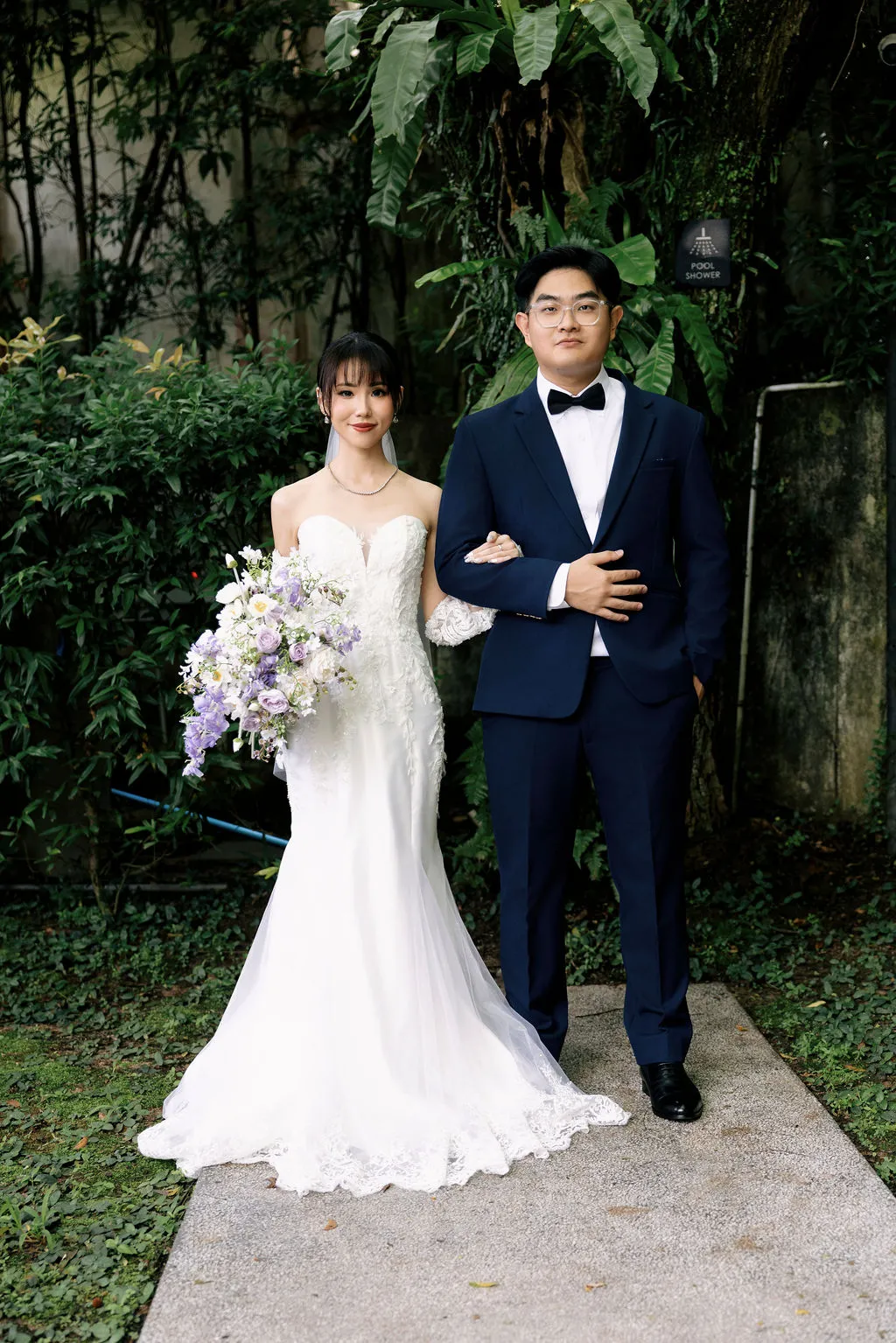 LLYODS 94 - SINGAPORE WEDDING GOWN RENTAL - K GOWN