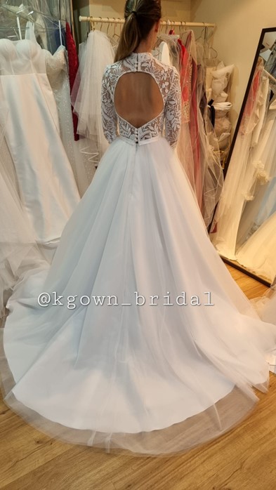 4 - Singapore Gown Rental