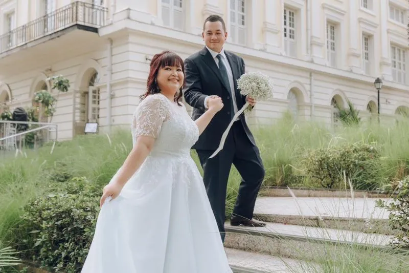PLUS SIZE WEDDING GOWN RENTAL