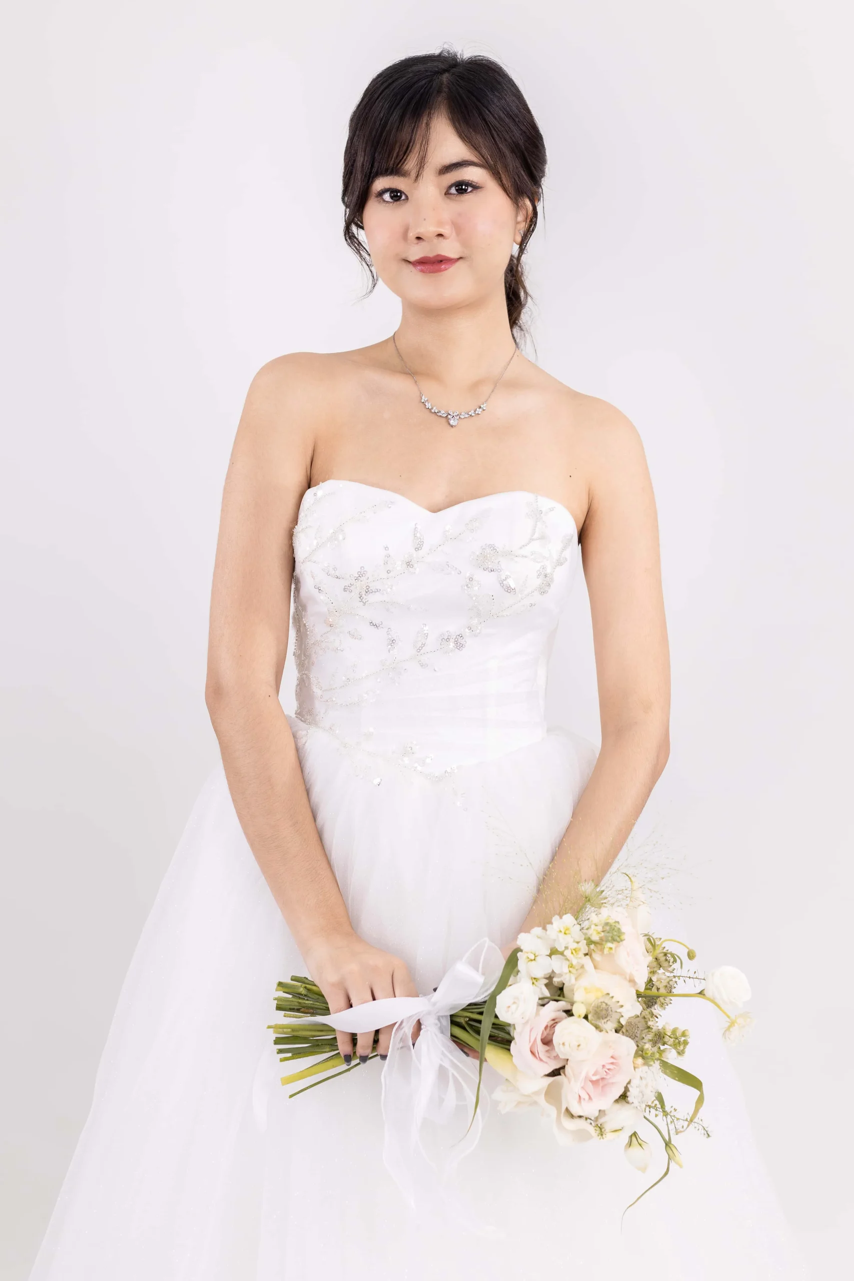 ROMANTIC BEADED LACE AND TULLE BALL GOWN WEDDING DRESS 5 SINGAPORE BRIDAL GOWN K GOWN_ SWEETHEART BALL GOWN WEDDING DRESS SINGAPORE WITH BEADED LACE_FRONT VIEW