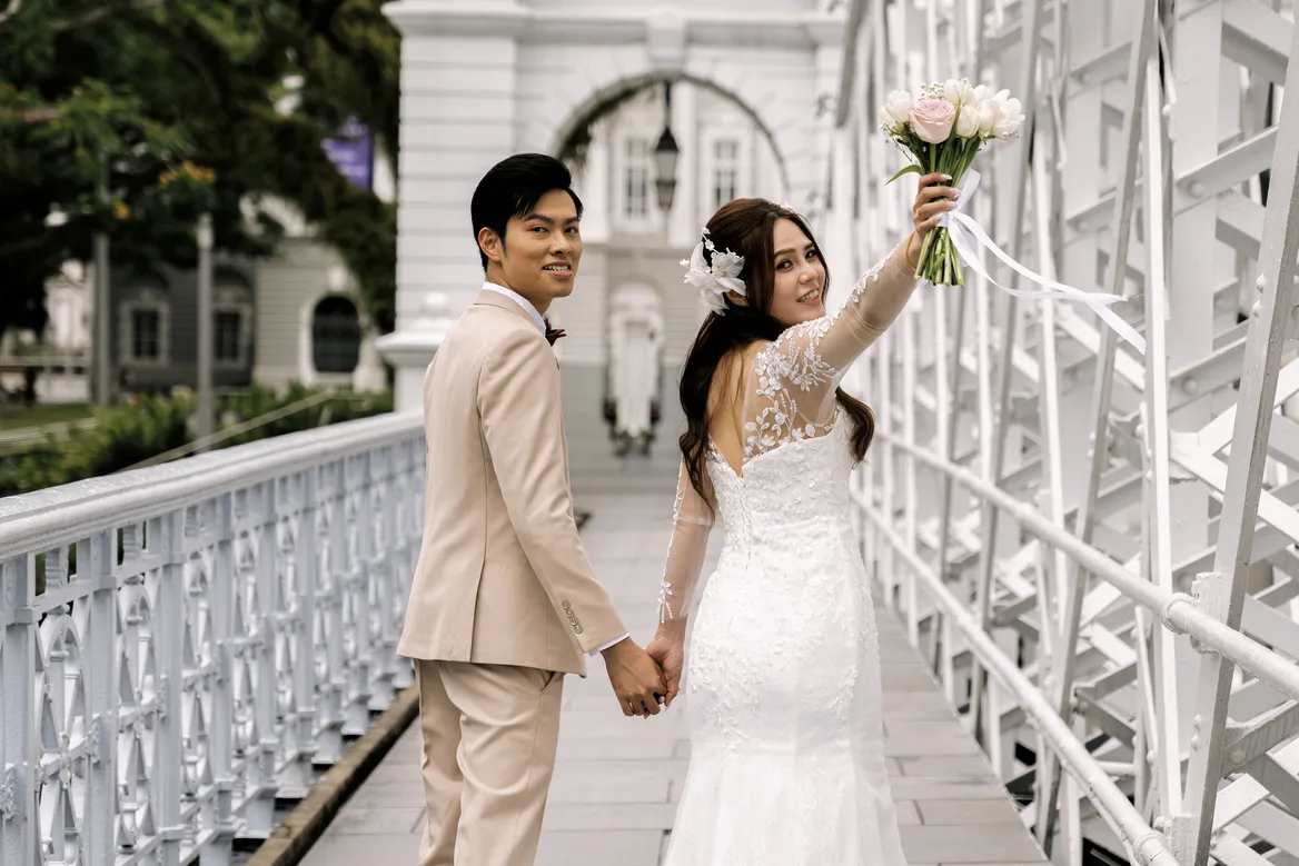 THE MODERN SINGAPORE ROM GUIDE: PLANNING YOUR INTIMATE WEDDING IN 4 MONTHS 58 SINGAPORE BRIDAL GOWN READY TO PLAN YOUR PERFECT, EFFICIENT ROM?