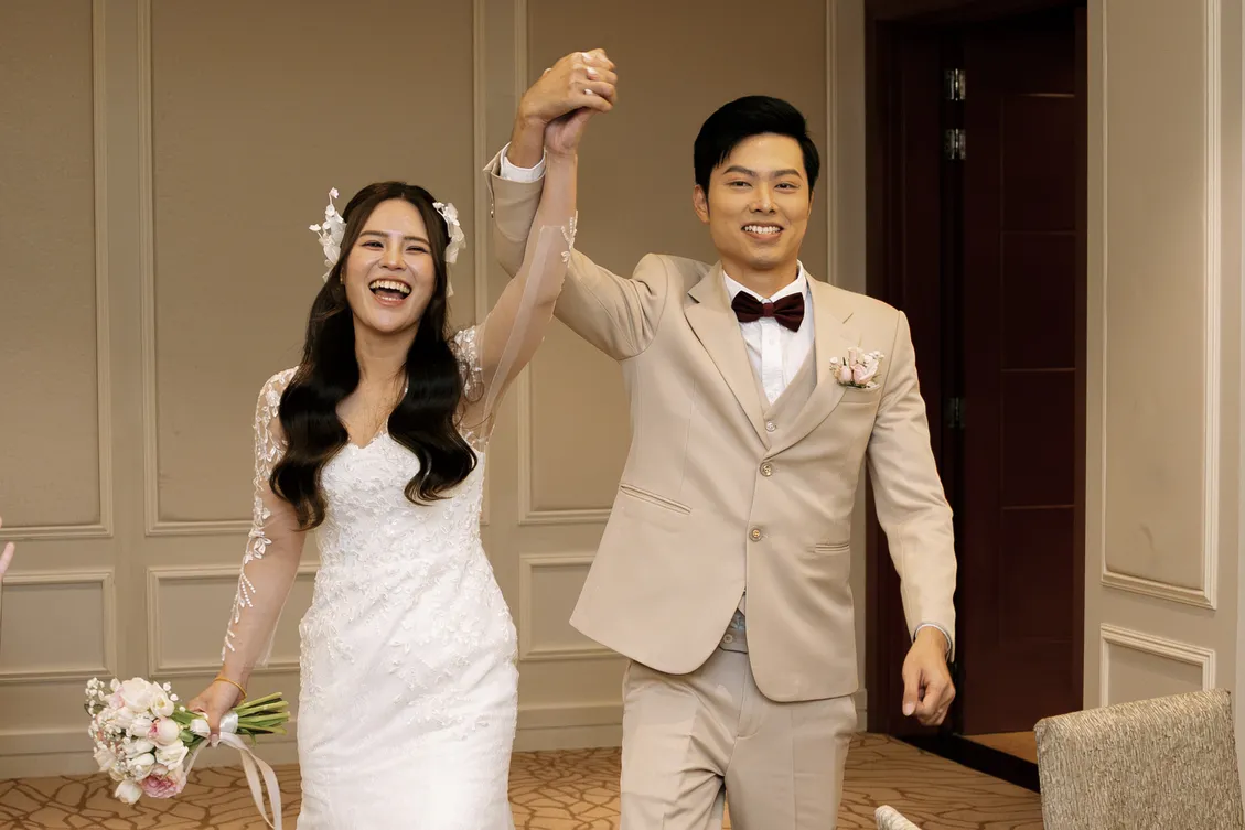 THE MODERN SINGAPORE ROM GUIDE: PLANNING YOUR INTIMATE WEDDING IN 4 MONTHS 50 SINGAPORE BRIDAL GOWN THE MODERN SINGAPORE ROM GUIDE: PLANNING YOUR INTIMATE WEDDING IN 4 MONTHS