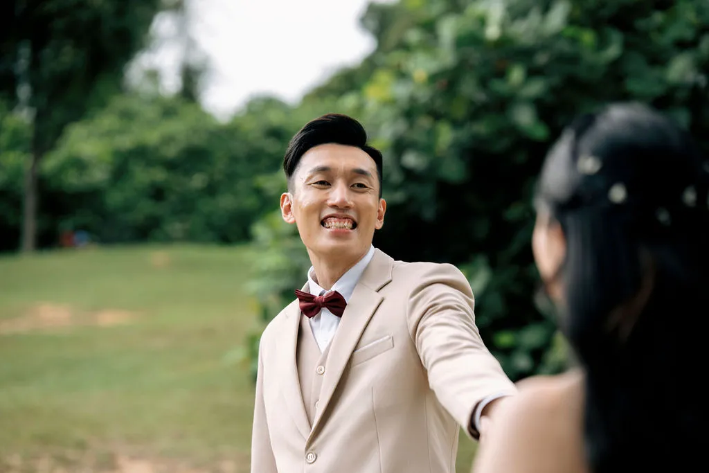 WEDDING GOWN RENTAL SINGAPORE 16 SINGAPORE BRIDAL GOWN REAL K GOWN BRIDE DURING HER WEDDING CELEBRATION